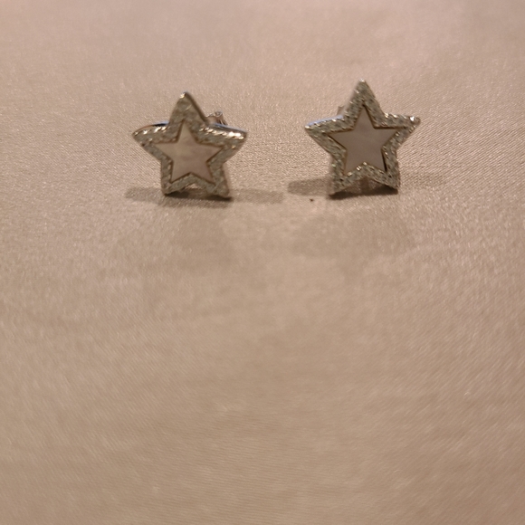 Cubic zirconia mother of pearl star shape sterling silver earrings - Picture 3 of 6